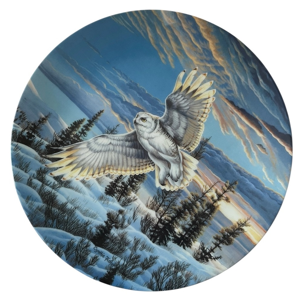 Twilight Glow Snowy Owl Plate by W.L. George Fine China – Collector’s Edition